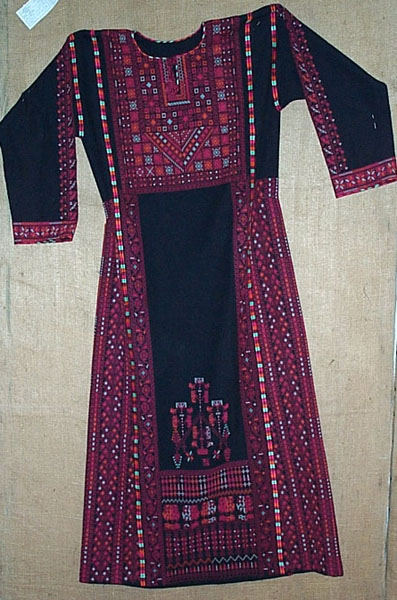 ramdress3.jpg (82734 bytes)